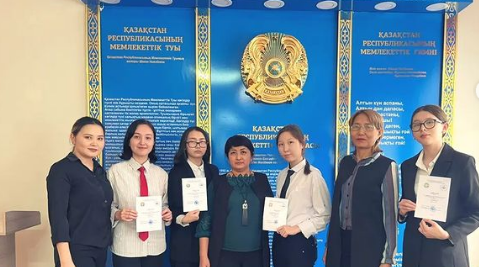 Ағылшын тілі пәнінен қалалық олимпиада жеңімпаздары.