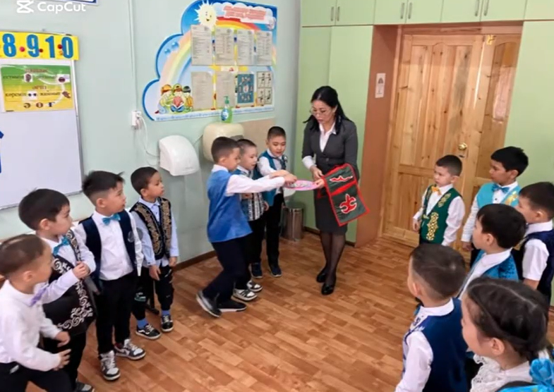 Апталық аясында ашық ұйымдастырылған іс-әрекеті өтті. Тақырыбы: ,,Біз нені үйрендік,нені білдік?”
