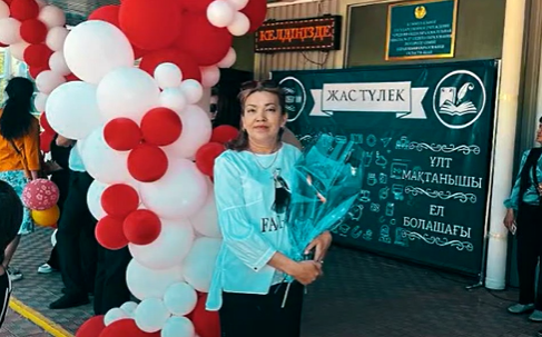 Ұстаздар күні құтты болсын!